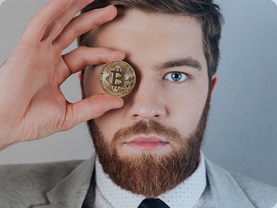 Julian Wolf – Chief Analyst bei Gryntaxo